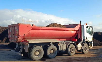 camion-livraison-8x4