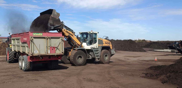 chargement-compost-agricole